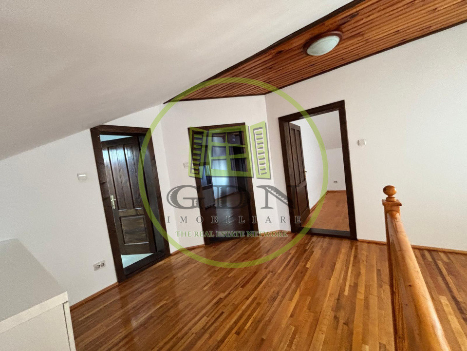 Duplex P+E, 100 mp utili, central