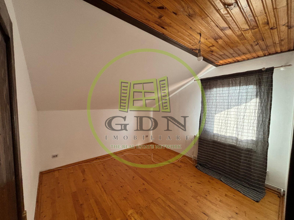 Duplex P+E, 100 mp utili, central