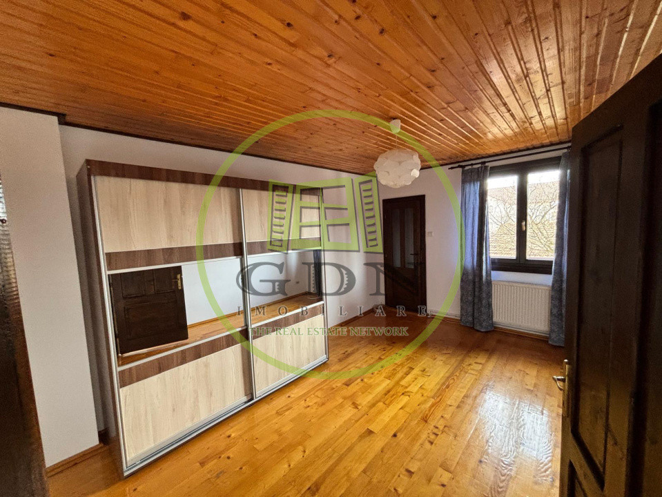 Duplex P+E, 100 mp utili, central