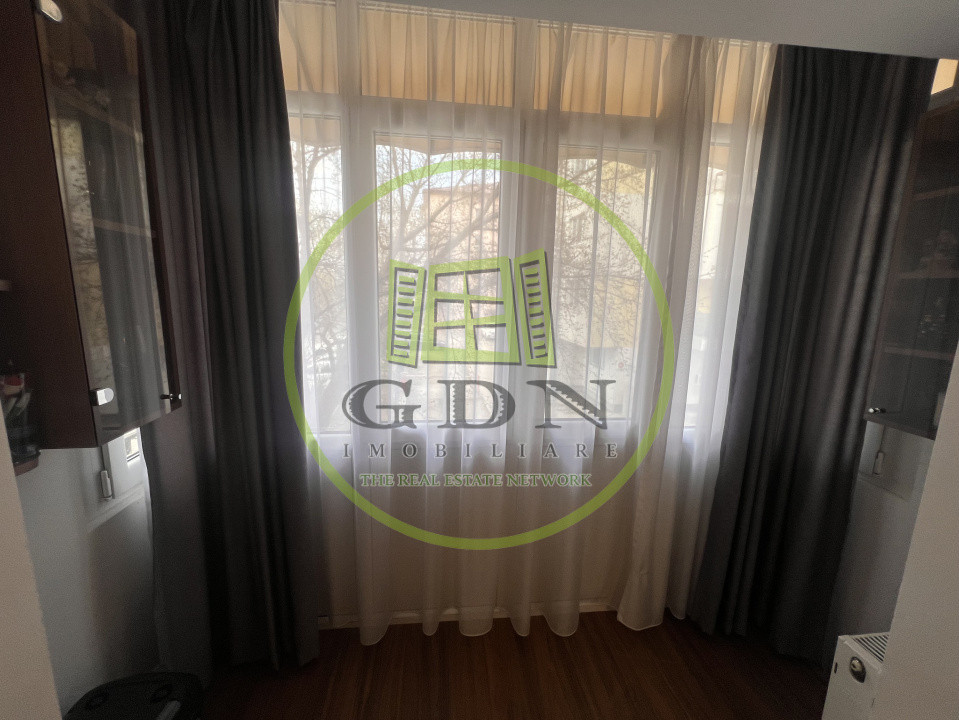 Apartament 4 camere, decomandat, 90mp, cartier 1 Mai, zona Sara