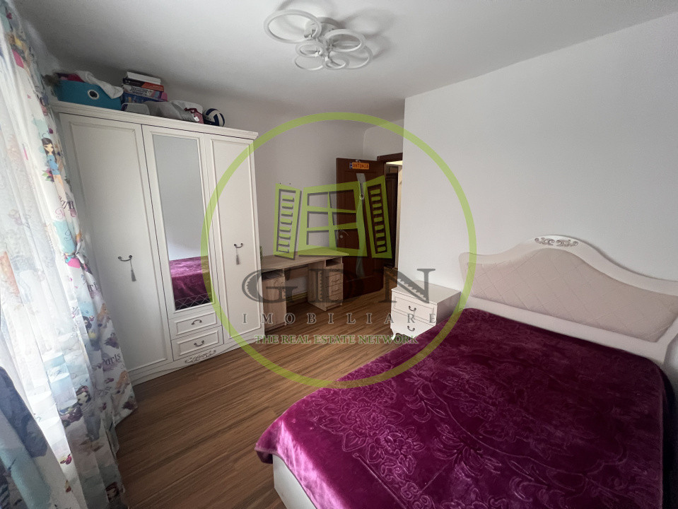 Apartament 4 camere, decomandat, 90mp, cartier 1 Mai, zona Sara