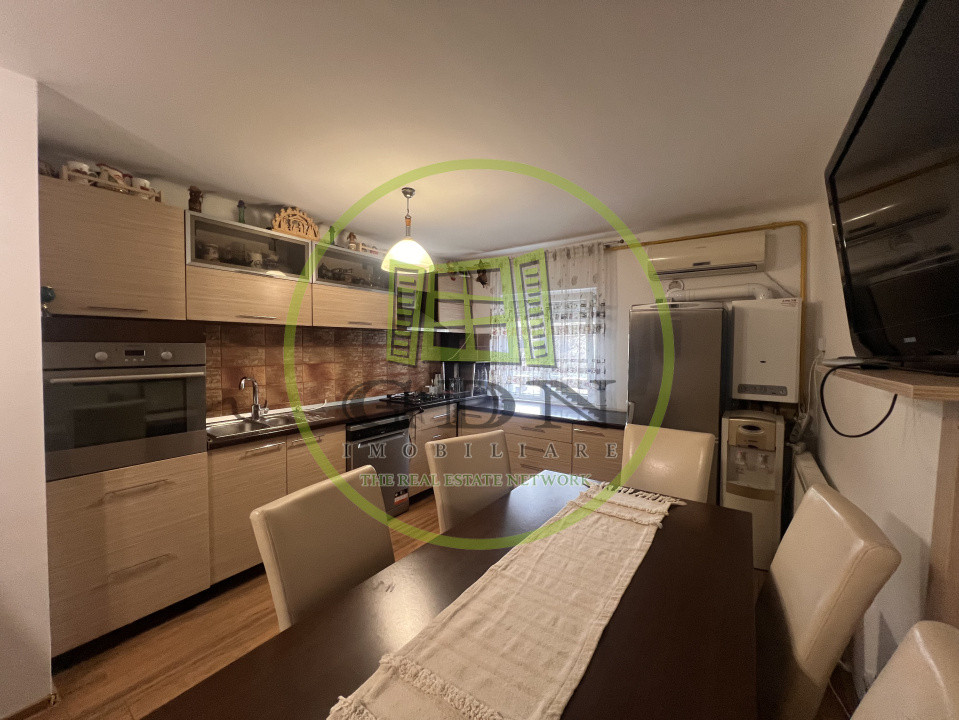 Apartament 4 camere, decomandat, 90mp, cartier 1 Mai, zona Sara