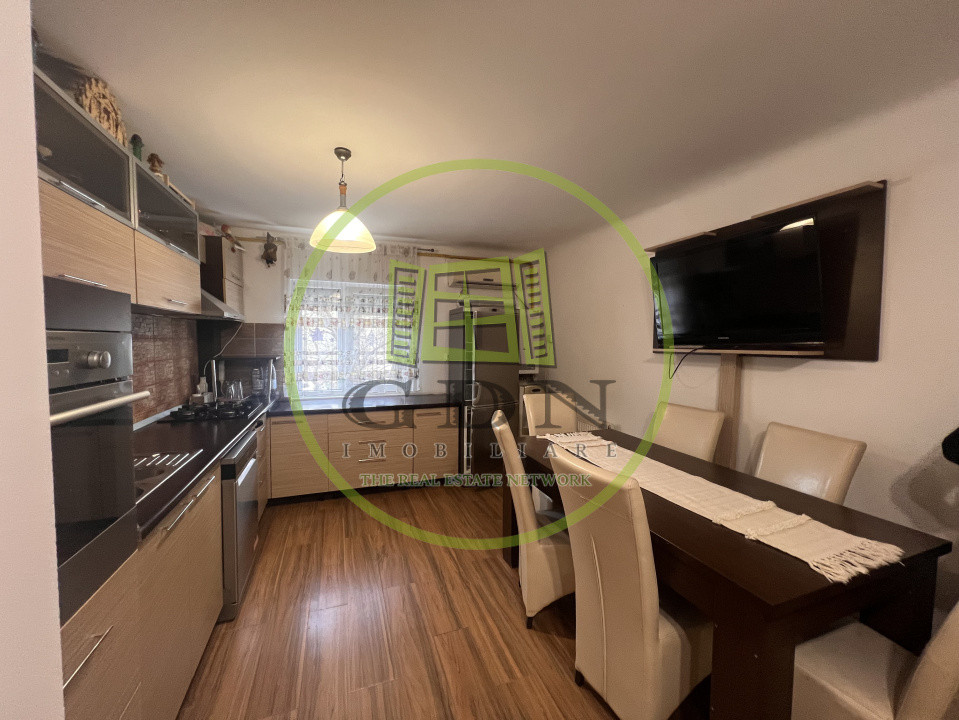 Apartament 4 camere, decomandat, 90mp, cartier 1 Mai, zona Sara