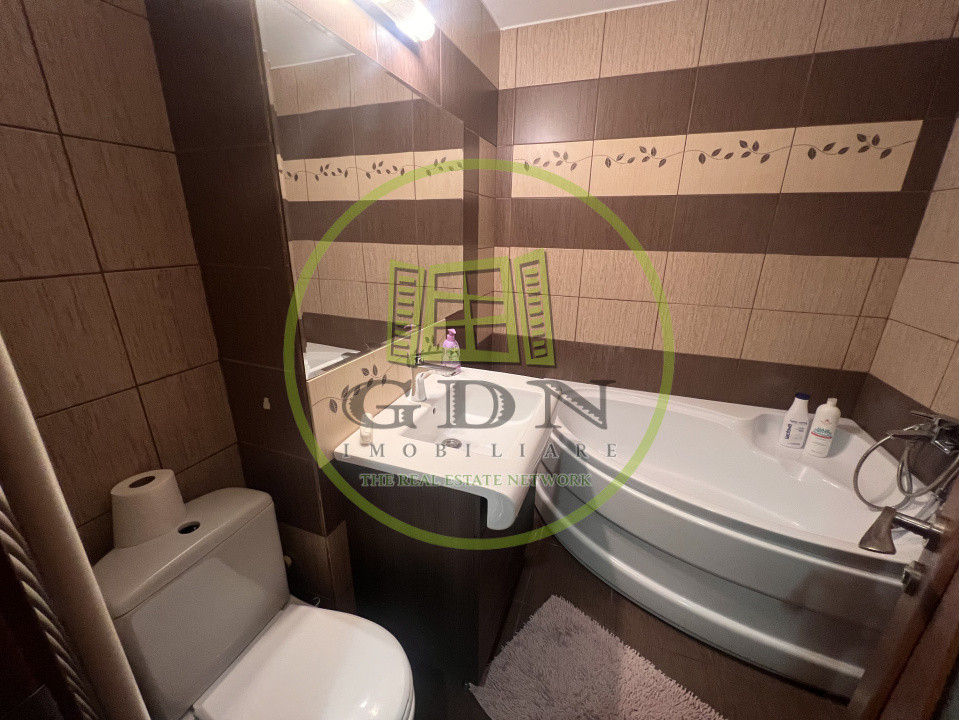 Apartament 4 camere, decomandat, 90mp, cartier 1 Mai, zona Sara