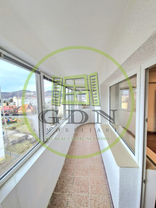 Apartament 2 camere zona Plopilor 