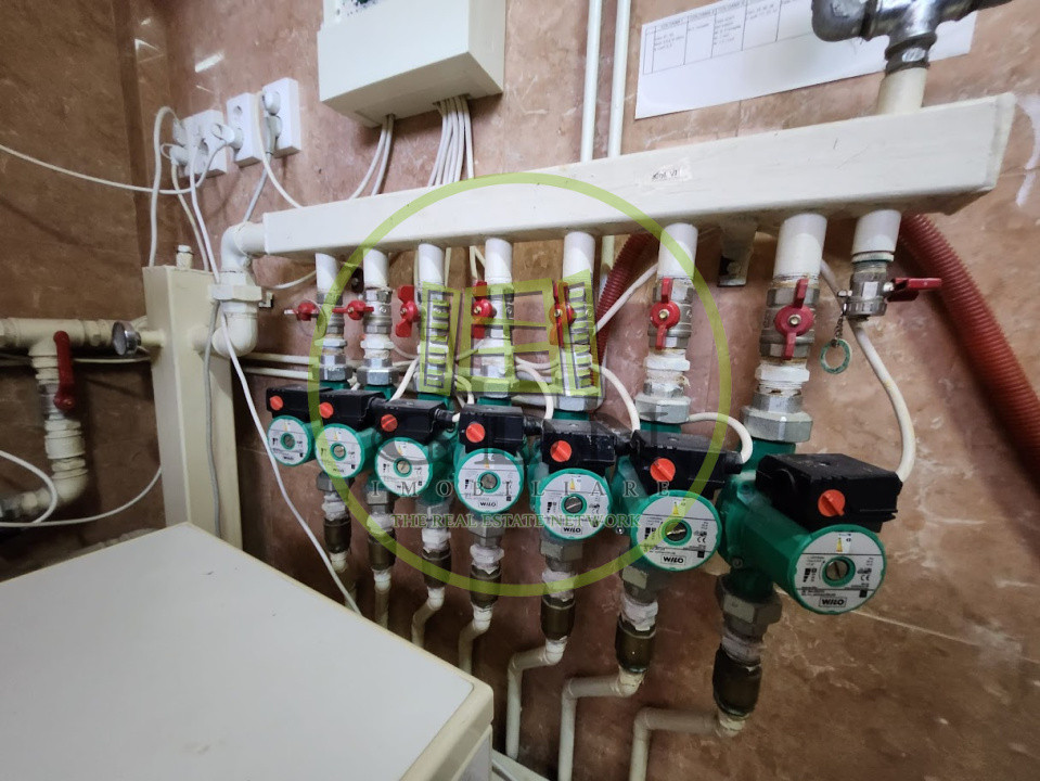 Hotel operațional de vânzare în Predeal – 26 camere | Business funcțional 