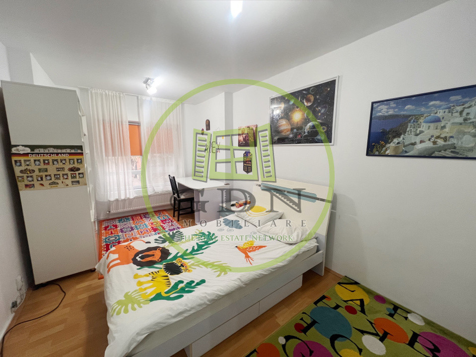 Apartament 3 camere, decomandat, cartier Cornitoiu, zona Liceul Bibescu