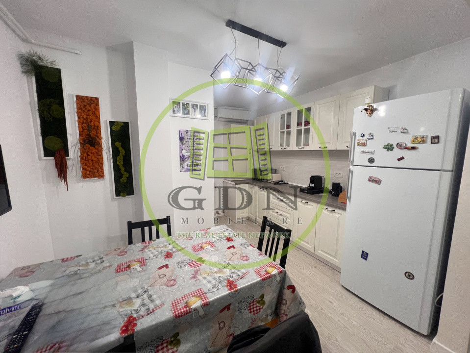 Apartament 3 camere, decomandat, cartier Cornitoiu, zona Liceul Bibescu