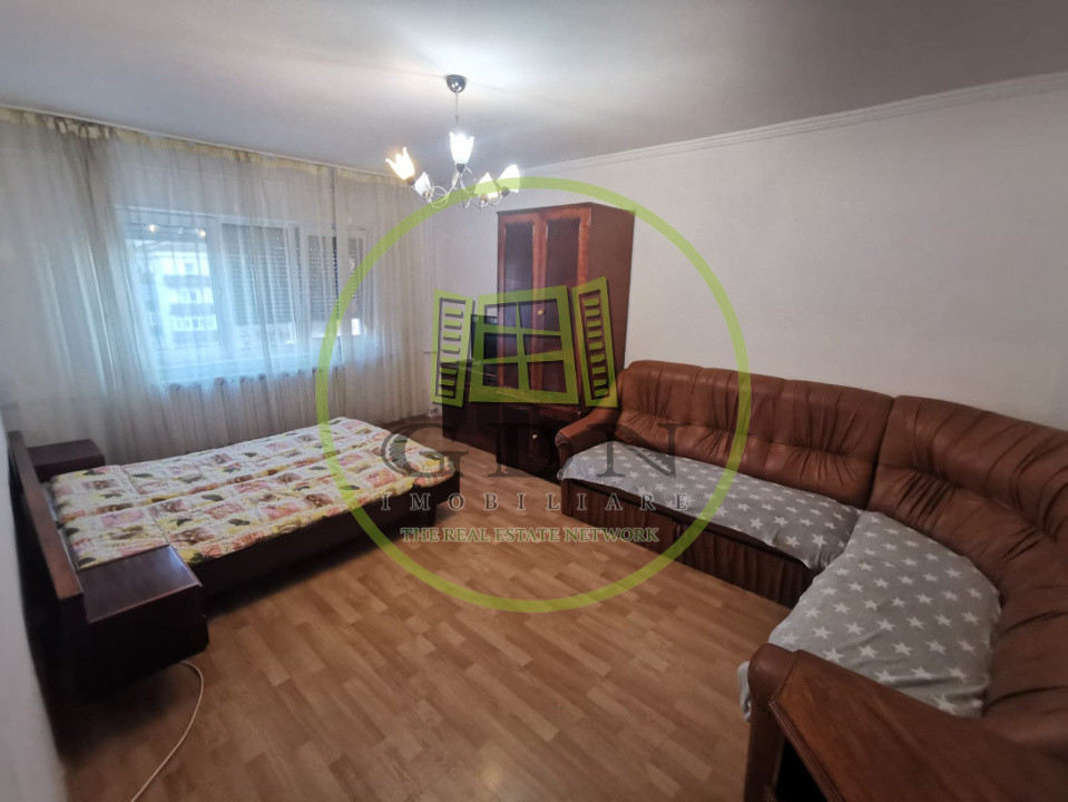 Apartament 3 camere in cartierul Decebal, mobilat, utilat.