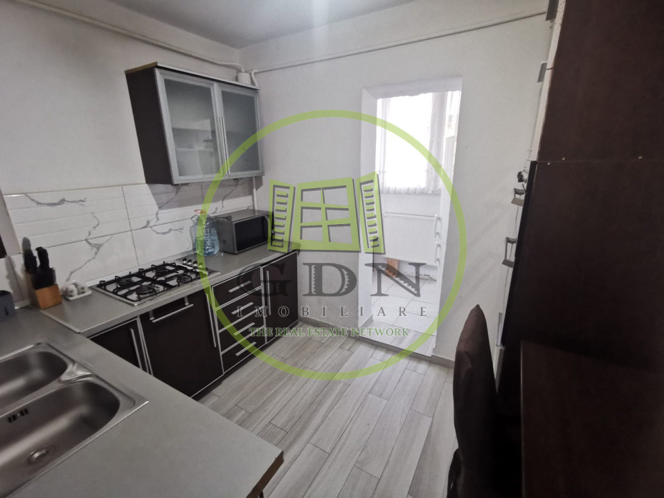 Apartament 3 camere in cartierul Decebal, mobilat, utilat.