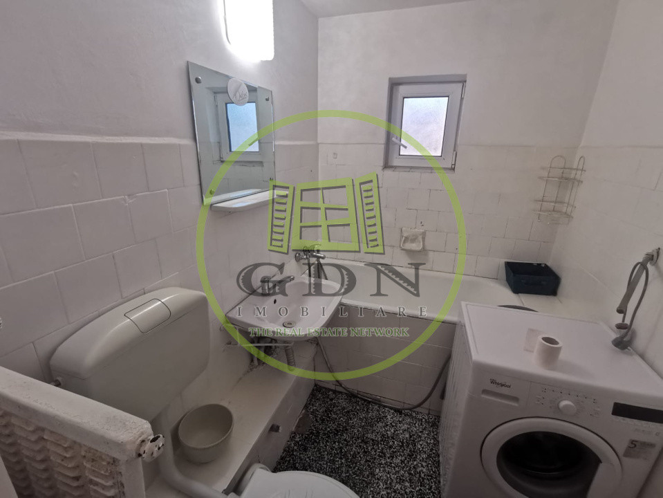 Apartament 3 camere in cartierul Decebal, mobilat, utilat.