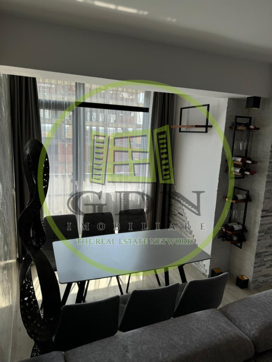 Apartament 3 camere, parcare, terasa, 130 mp.