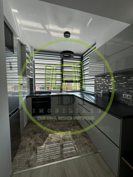 Apartament 3 camere, parcare, terasa, 130 mp.