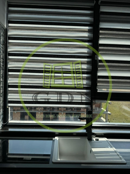 Apartament 3 camere, parcare, terasa, 130 mp.