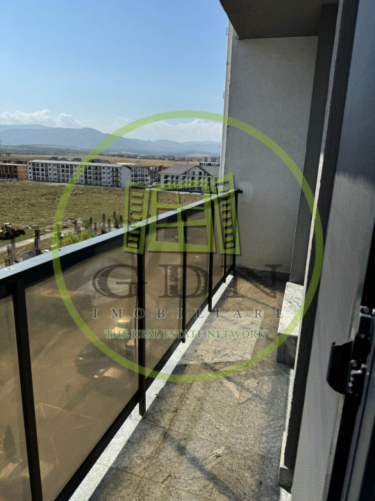 Apartament 3 camere, parcare, terasa, 130 mp.