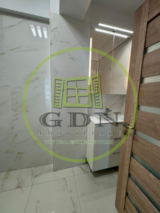 Apartament 3 camere, parcare, terasa, 130 mp.