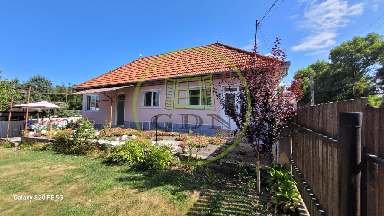 Casă de vânzare Reghin zona centrală.