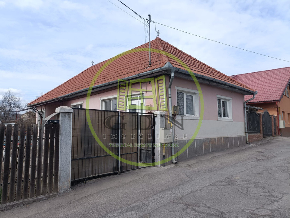 Casă de vânzare Reghin zona centrală.