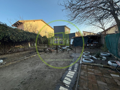 Teren 350 mp + Constructie demolabila, Craiova, zona Podisor
