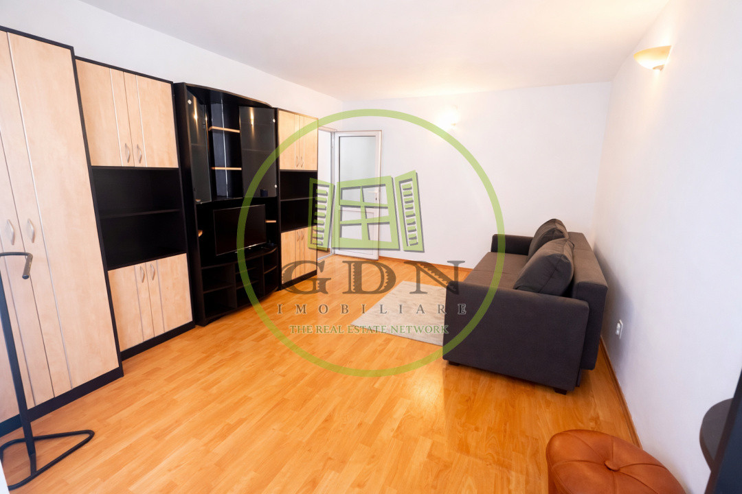 2 camere decomandat | Bd. 15 Noiembrie | Etaj 2 | Parcare