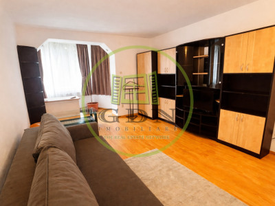 2 camere decomandat | Bd. 15 Noiembrie | Etaj 2 | Parcare