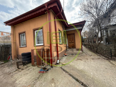 Casă parter, 547 MP teren, 90 MP utili, Craiova, cartier Rovine