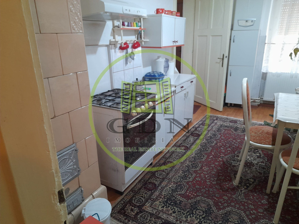 Apartament 2 camere de vanzare la casa  str.Plopului  Fagaras  jud. Brasov