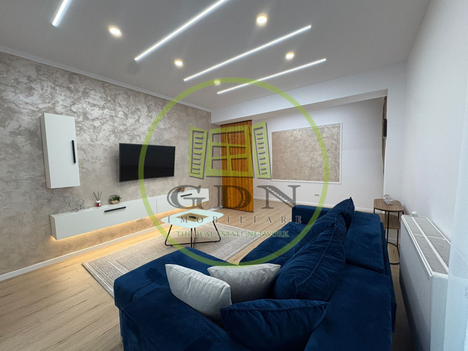 Apartament, 2 camere, decomandat, 1 Mai, Zona Confectii