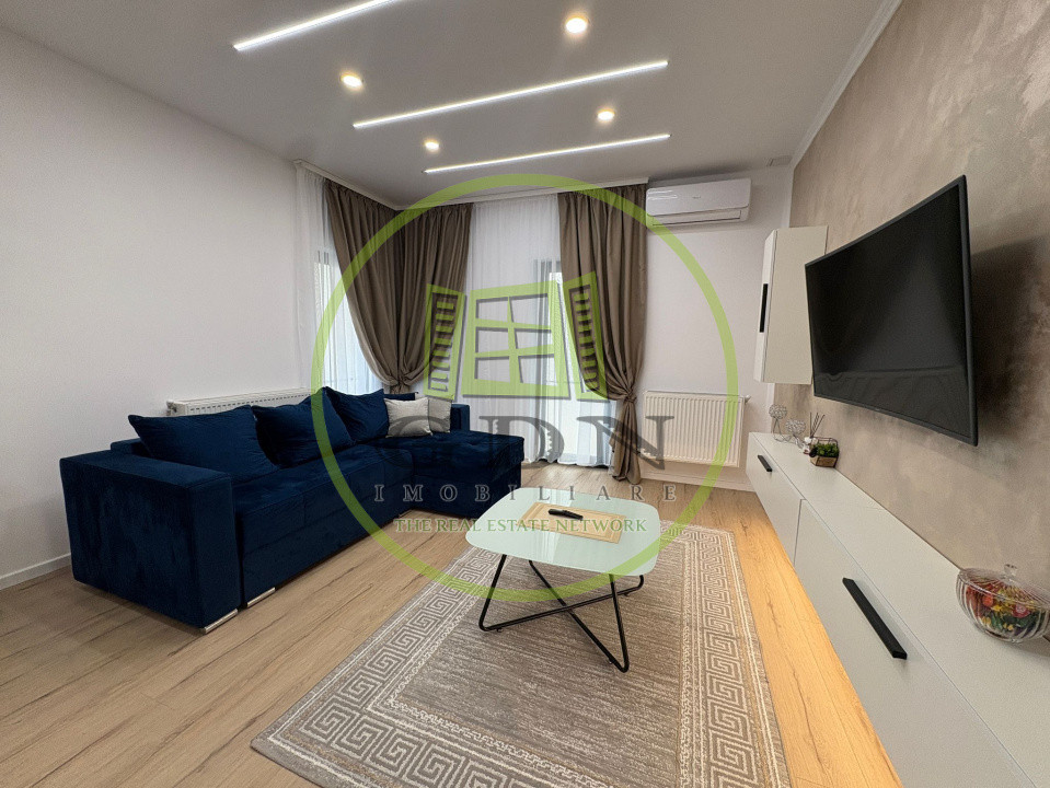 Apartament, 2 camere, decomandat, 1 Mai, Zona Confectii