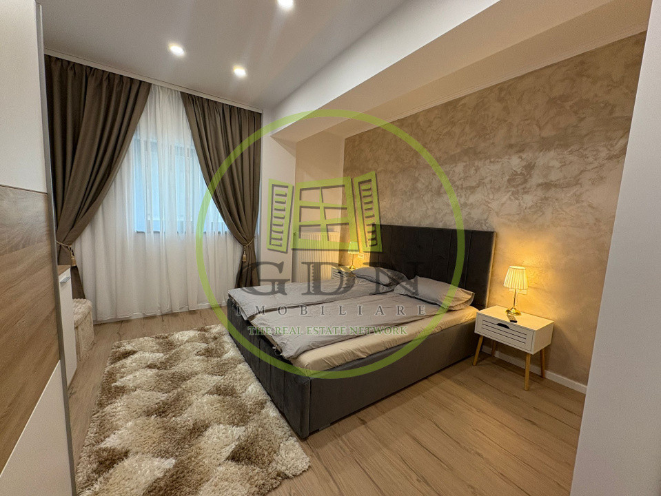 Apartament, 2 camere, decomandat, 1 Mai, Zona Confectii