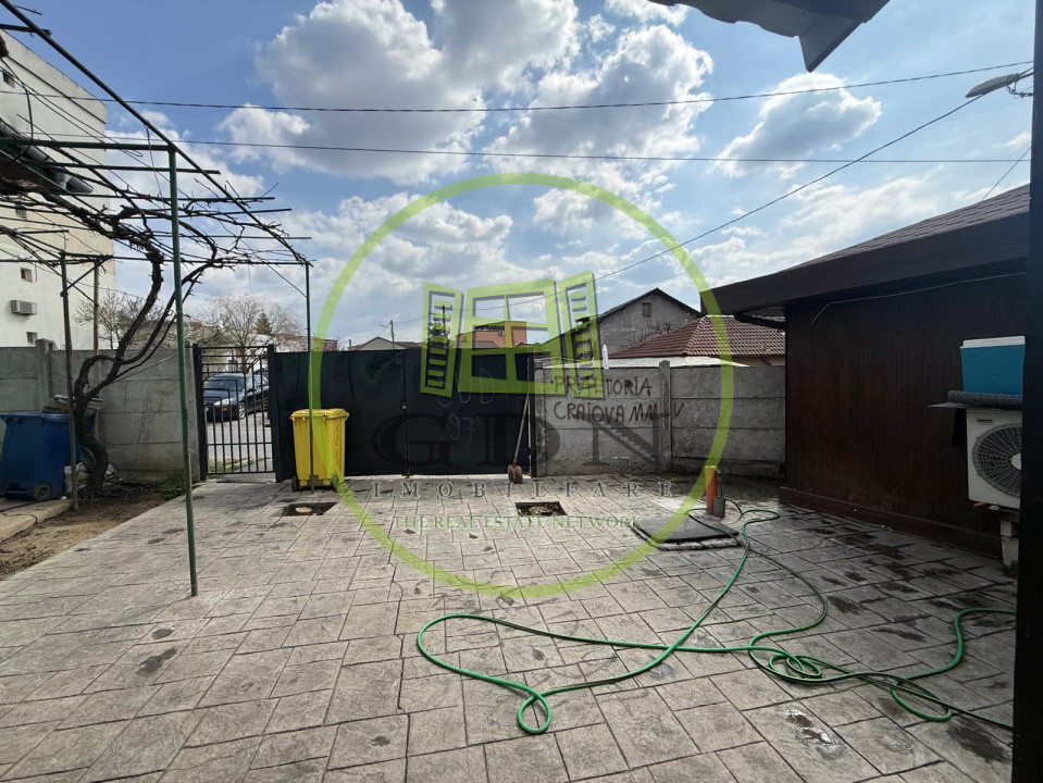 Spatiu comercial+casa plan parter,265 mp teren, 100 mp utili, George Enescu 