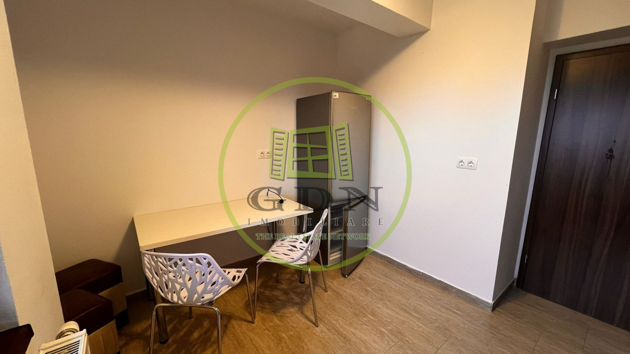 Apartament 2 camere decomandat de închiriat | Tractorul | Parcare |