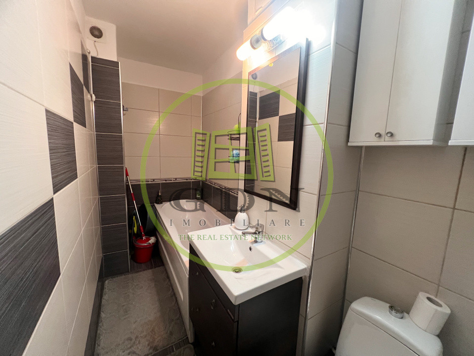 Apartament 2 camere, decomandat,  60.24 mp, cartier 1 Mai, zona Sara