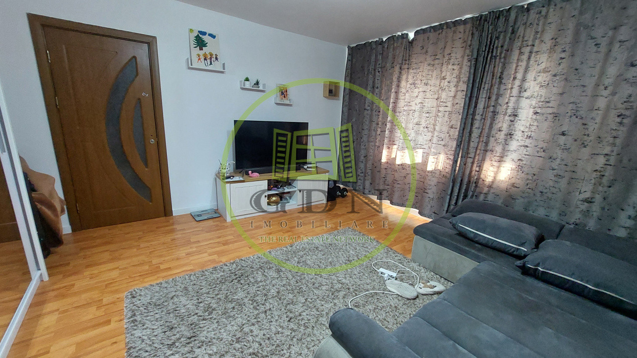 Apartament doua camere semidecomandat, 54mp, Craiovita Noua zona Fortuna