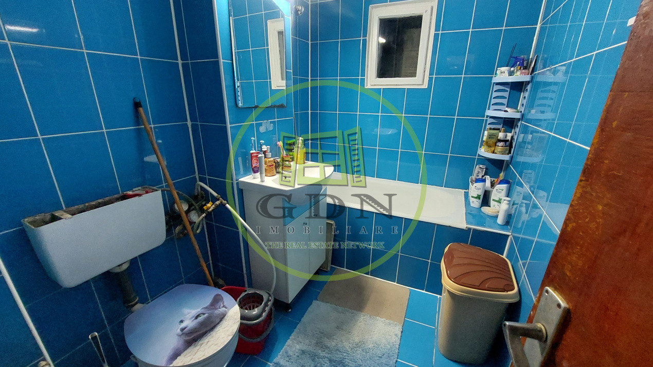 Apartament doua camere semidecomandat, 54mp, Craiovita Noua zona Fortuna