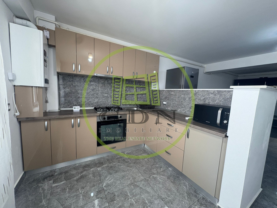 Apartament 3 camere, open space, 85 mp, Cartier George Enescu, Zona Liceu Chimie