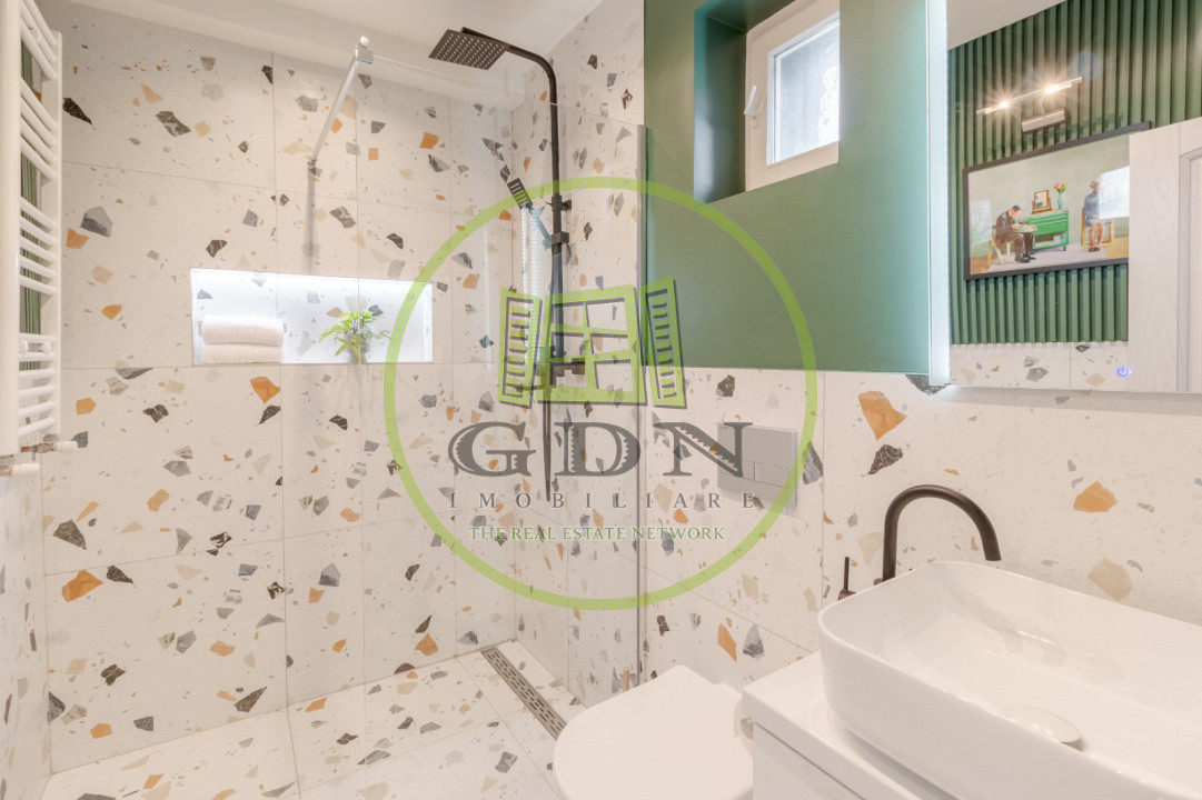 Casa ultra-centrala pe malul Crisului Repede in Oradea