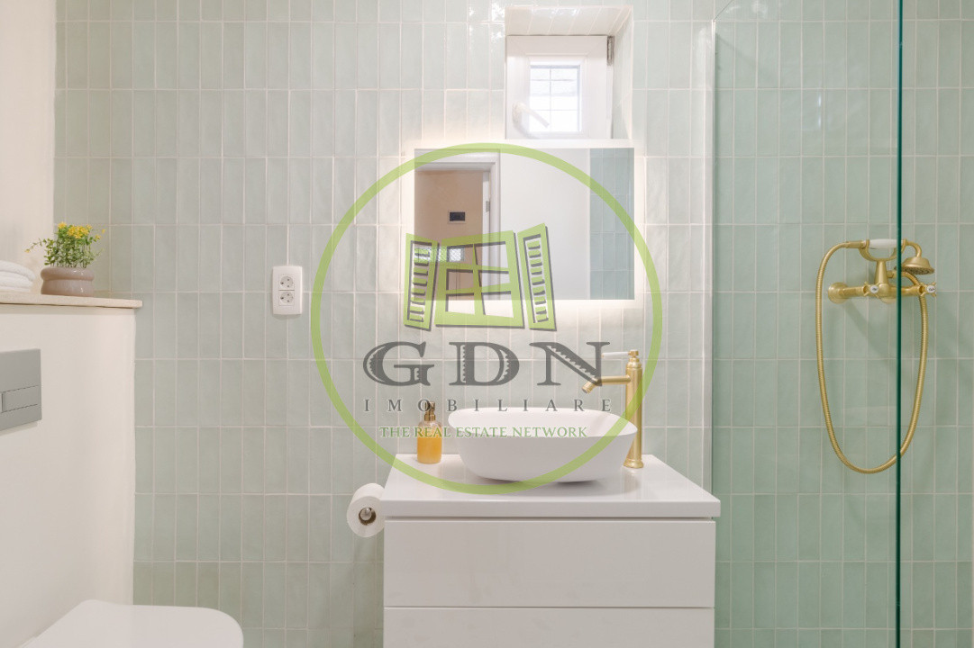 Casa ultra-centrala pe malul Crisului Repede in Oradea