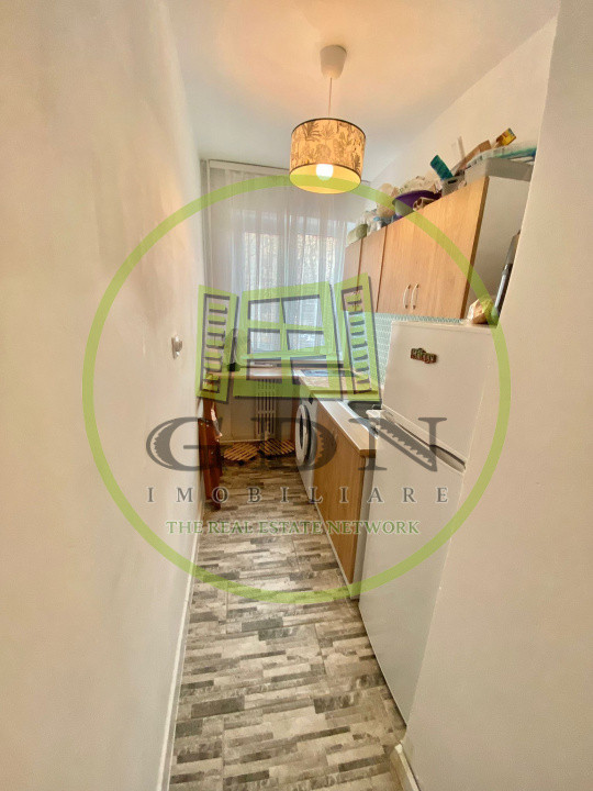 Apart. 2 camere,semidecomandat, et 1, mobilat, utilat, str. Galileo Galilei