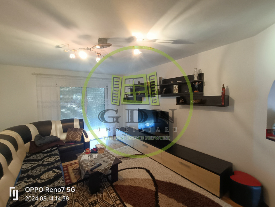 Casă -vilă de vânzare în Reghin