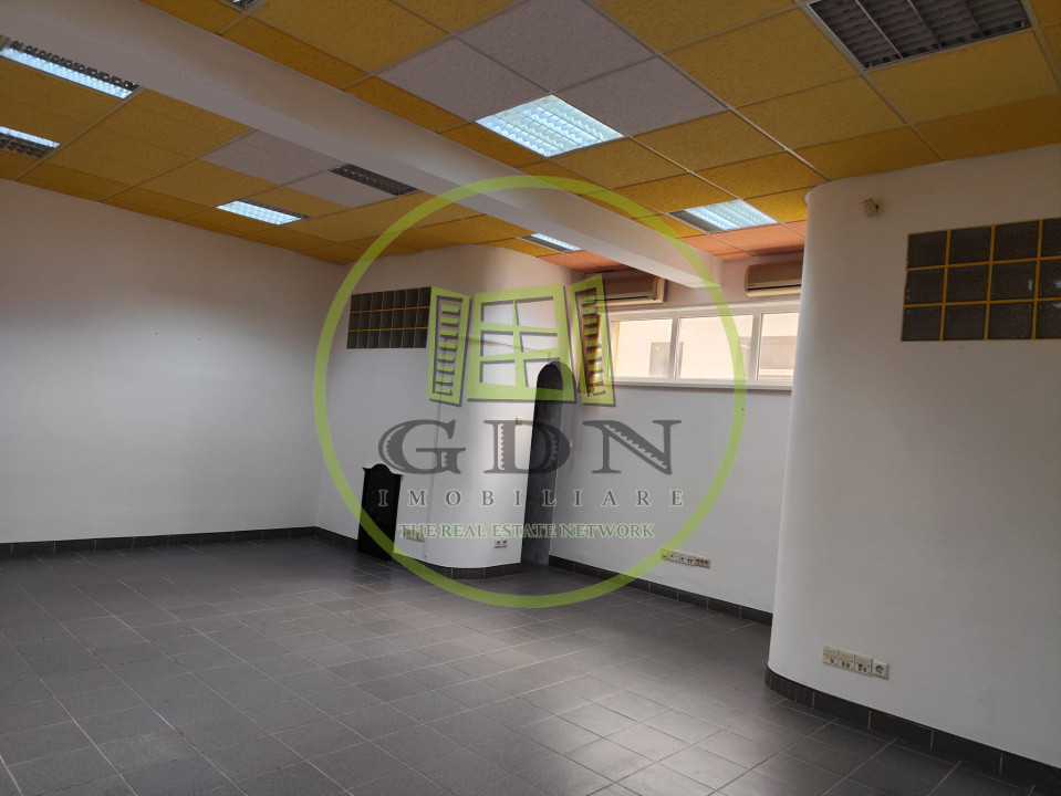 Spațiu logistic 90 mp, 2 încăperi, parter – curte cu parcare