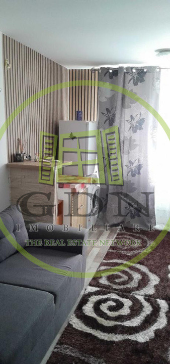 Studio semidecomandat – 22 mp – Vasile Aron