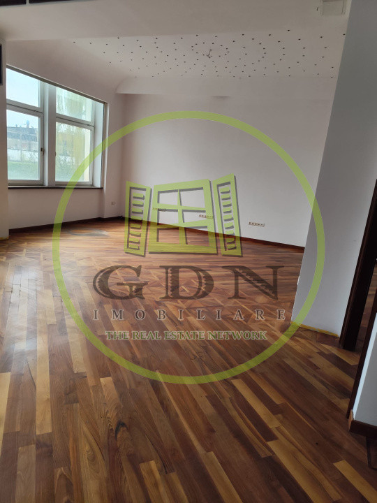 Birou Premium 220 mp – 3 încăperi, finisaje de lux – Etaj 2, malul Cibinului