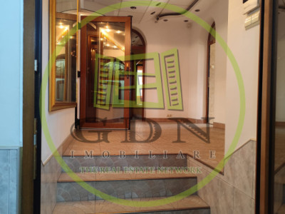 Birou Premium 220 mp – 3 încăperi, finisaje de lux – Etaj 2, malul Cibinului