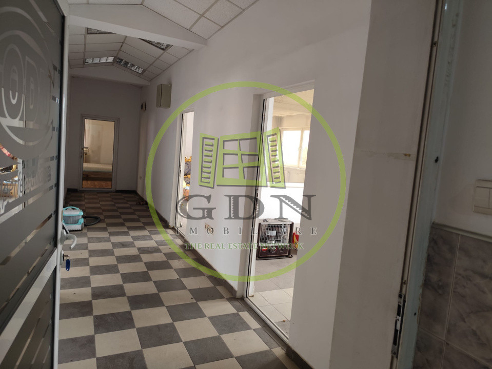 Birou 35 mp de închiriat – etaj 1, clădire cu lift industrial 