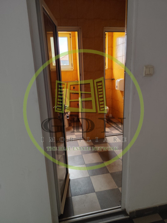 Birou 35 mp de închiriat – etaj 1, clădire cu lift industrial 