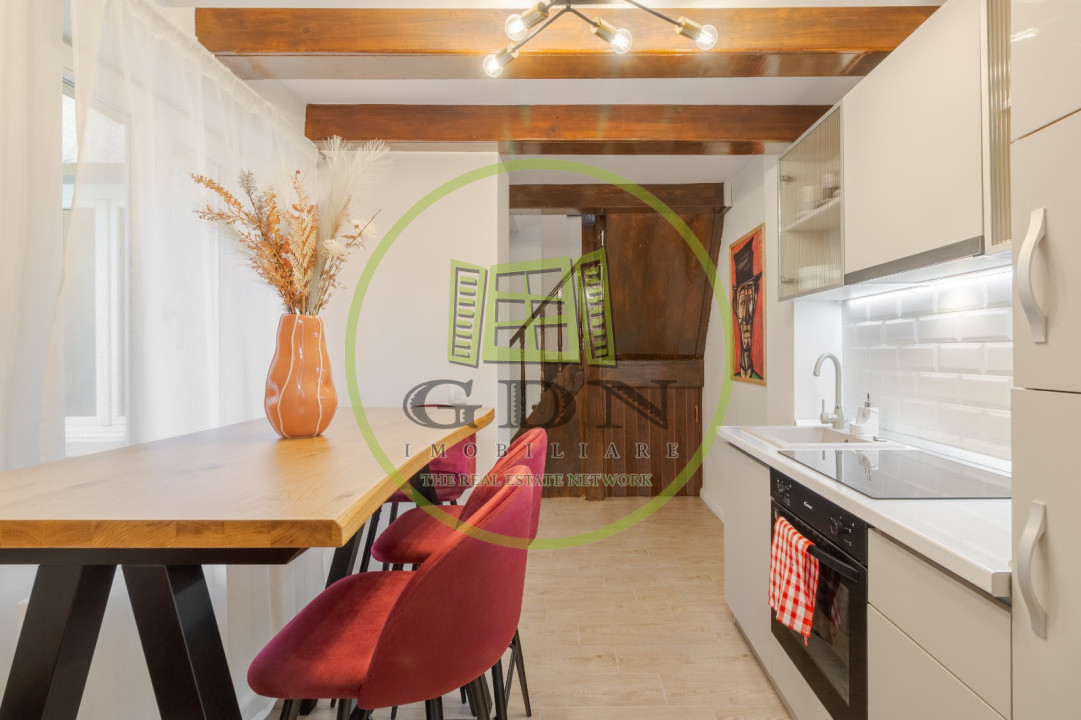 Casa ultra-centrala langa Teatrul de Stat din Oradea