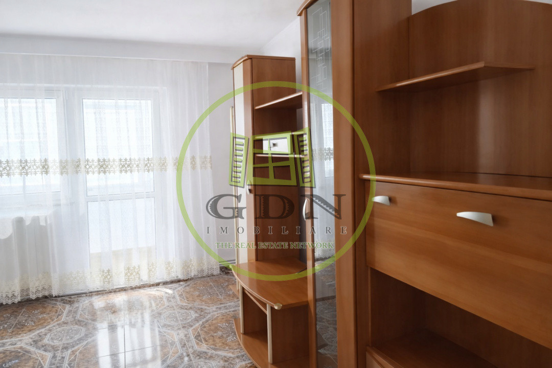 Inchiriere apqrtament decomandat, 3 camere langa Mall Magnolia Racadau Brașov