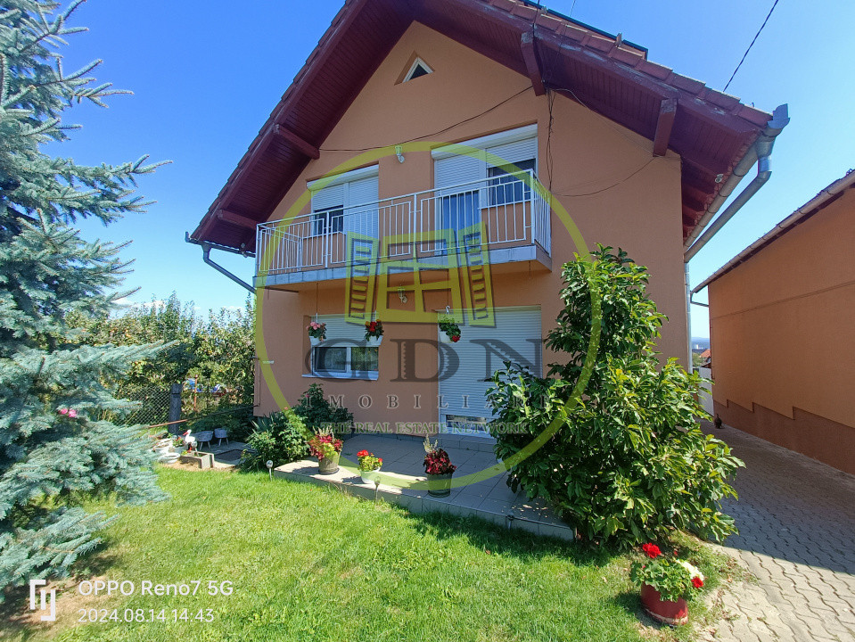 Casă de vânzare Reghin zona semicentrală.