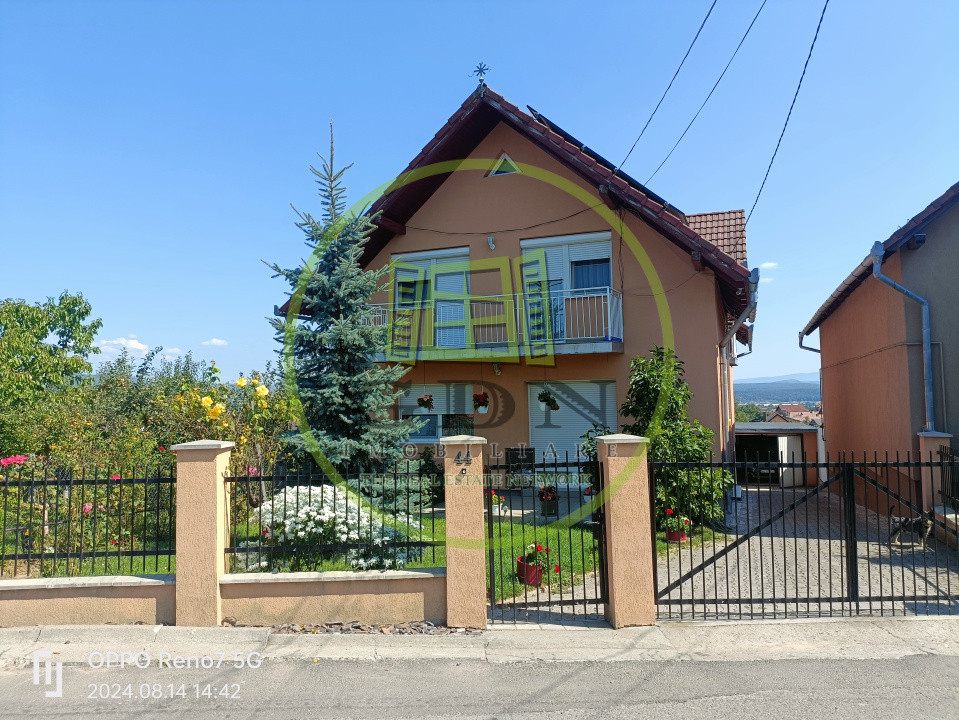 Casă de vânzare Reghin zona semicentrală.